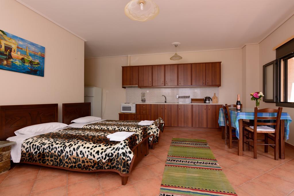 Makronas Apartments Karystos  Zewnętrze zdjęcie