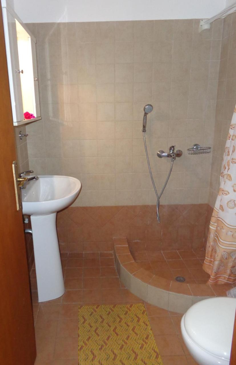 Makronas Apartments Karystos  Zewnętrze zdjęcie